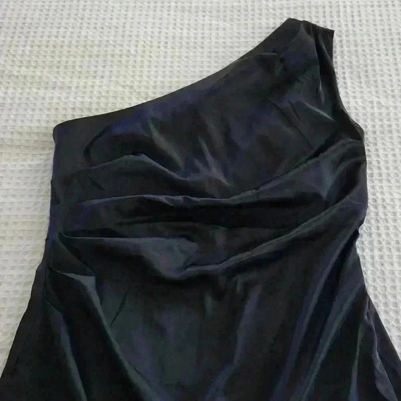 BANANA REPUBLIC ONE-SHOULDER SATIN KNEE-LENGTH DRESS - Picture 7 of 10